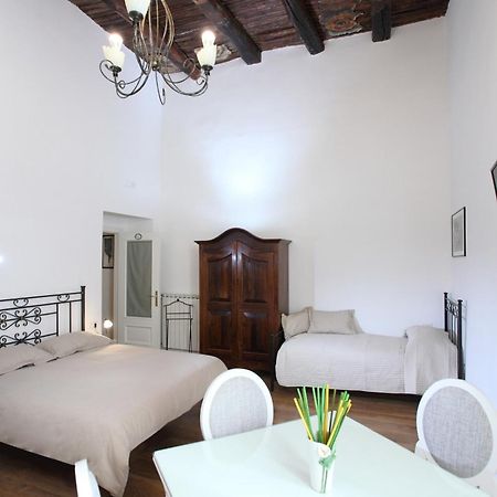 Napoli Pietrasanta Lt Bed & Breakfast Exterior photo