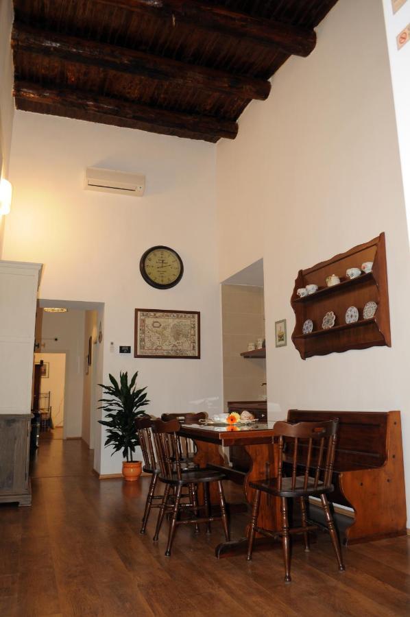 Napoli Pietrasanta Lt Bed & Breakfast Exterior photo